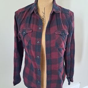 Aritzia TNA burgundy & black flannel